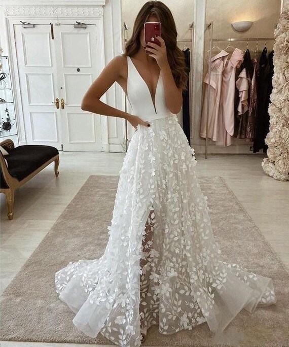 Sencillo precioso vestido de novia de encaje 3D. - Etsy España