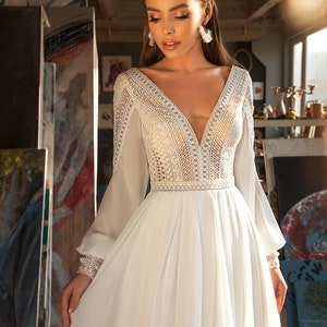 Classic Long Sleeve Wedding Dress. V-neck and Low Back Wedding - Etsy