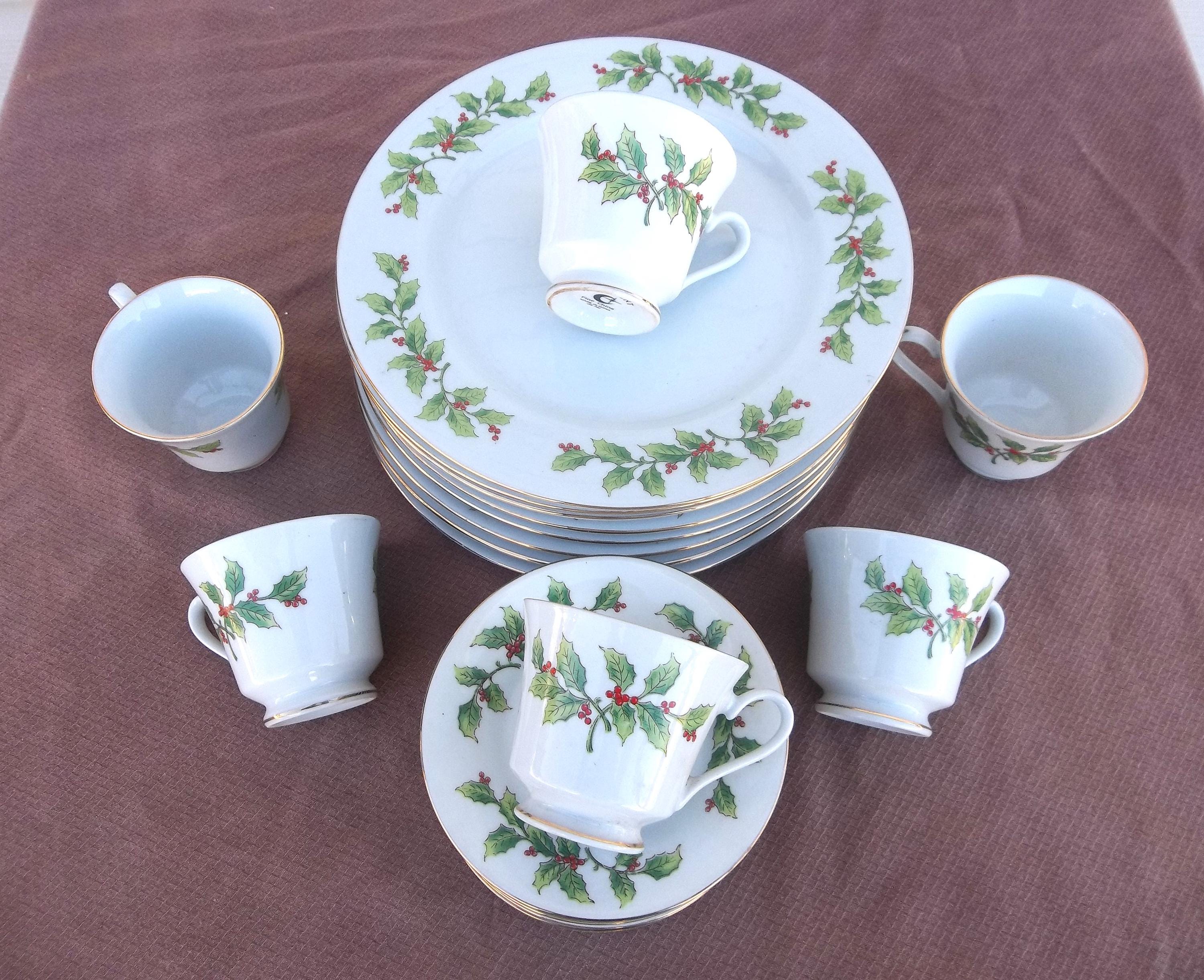Crescent Fine China, Vintage 22 Piece Holiday Pattern, Jie Pai Made in China