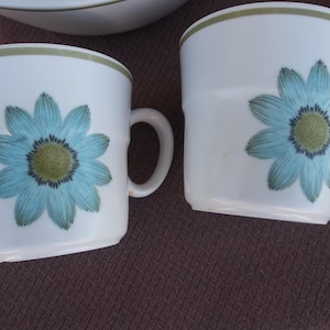Up-Sa Daisy by Noritake Progression, 28 Pc Mid-Century Dinnerware Plus Serving Pieces, Excellent Condition, Coastal, Ranch, Cottage