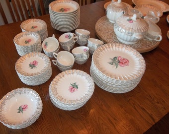 Limoges-America, Le Fleur Rouge, RARE 105 Piece Set, Vintage 1942-1949, Excellent Condition