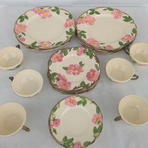 Franciscan Desert Rose, Vintage 24 Piece Set, 6-4 Piece Place Settings, Featuring Square Dessert/Salad Plates V