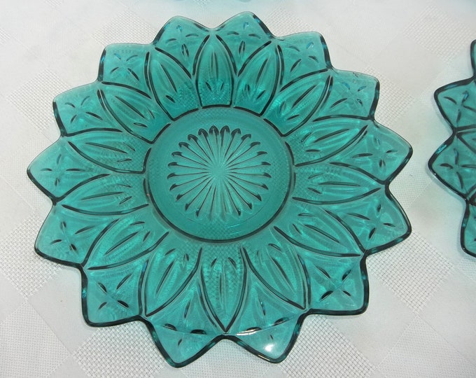 Federal Glass Plates, 9 1/2 Vintage Petal Plates, 4 Rare Teal Sandwich