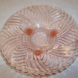 Vintage Depressionsglas, 10&quot; Dreifußplatte, Wirbelmuster von Anchor Hocking