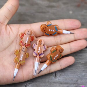 Personalised Christmas Stackable Colouring Pencils – Snowmen & Gingerbread Theme