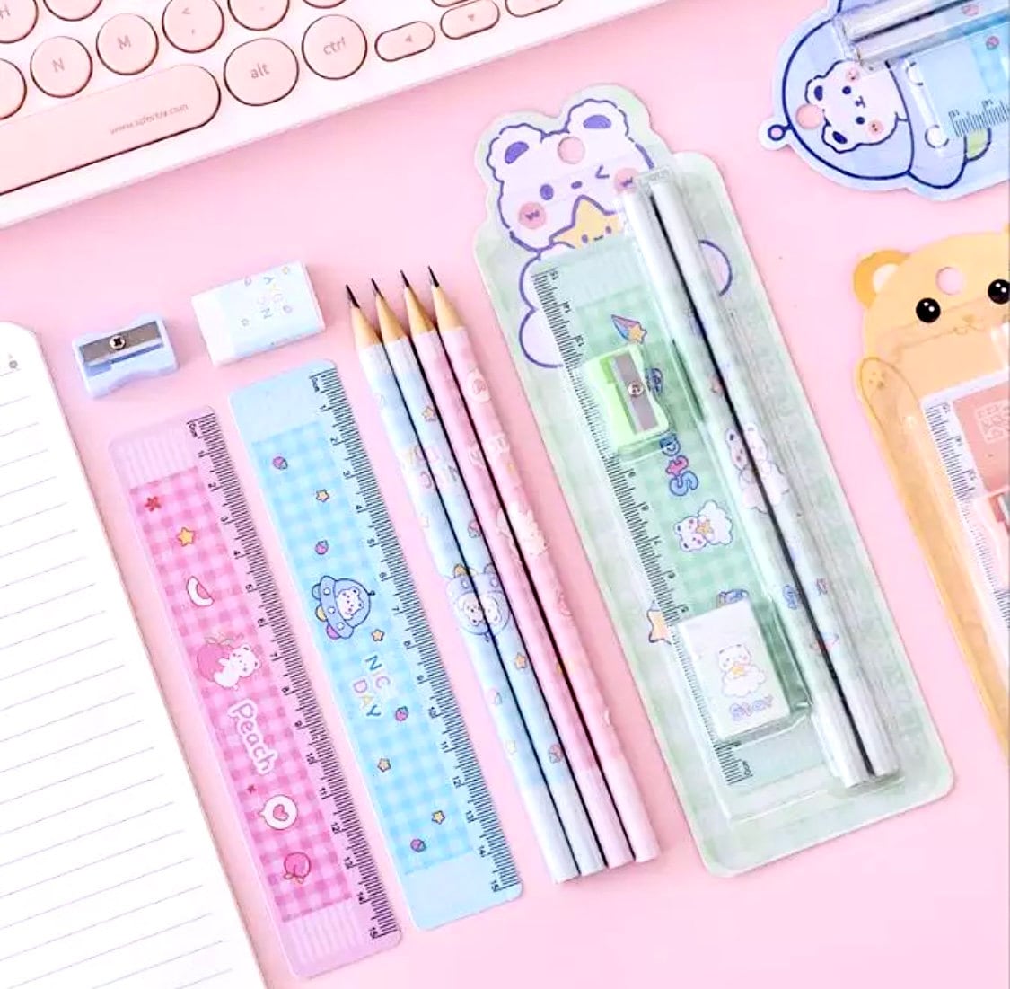 Kit di cancelleria per cartoni animati carini, set da 5 pezzi di cancelleria per studio per bambini - matita/gomma/temperamatite/righello per casa