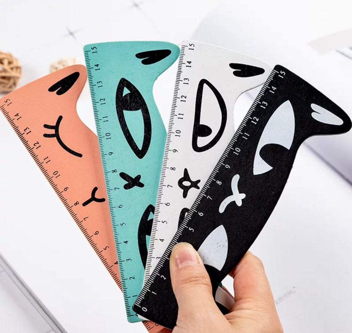 Legami Meow Ruler 15cm Ruler Cat Themed Plastic to Measure, Underline and  Draw Precise Ideal for School, Office, Home Stationery 
