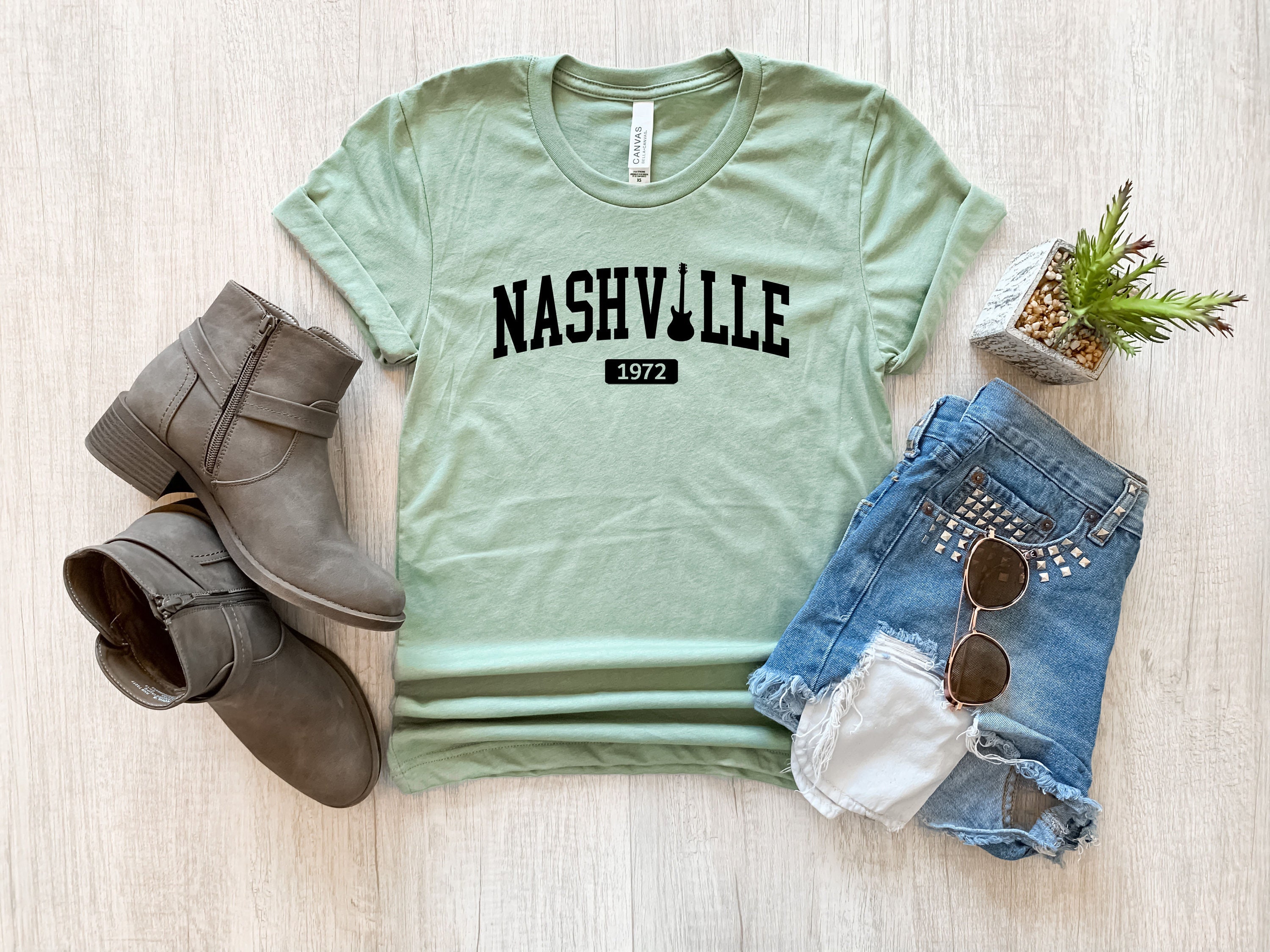 Discover Nashville Tee, Nashville T-shirt, Music City, Tennessee T-Shirt