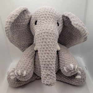 Motif éléphant amigurumi