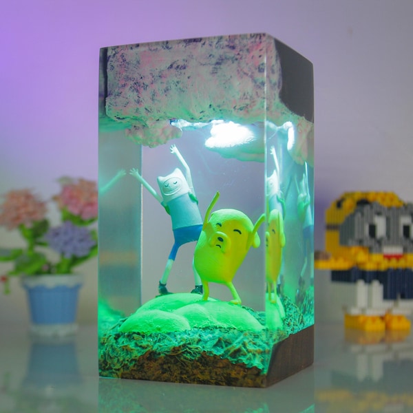 Adventure Time Resin Art Lamp - Finn & Jake handgemachte Epoxy Lampe, einzigartige ikonische Szene