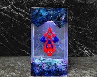 Iconic SpiderFlip Stance | Spider Hero Resin Lamp - Inspired art room decor, LED Night light