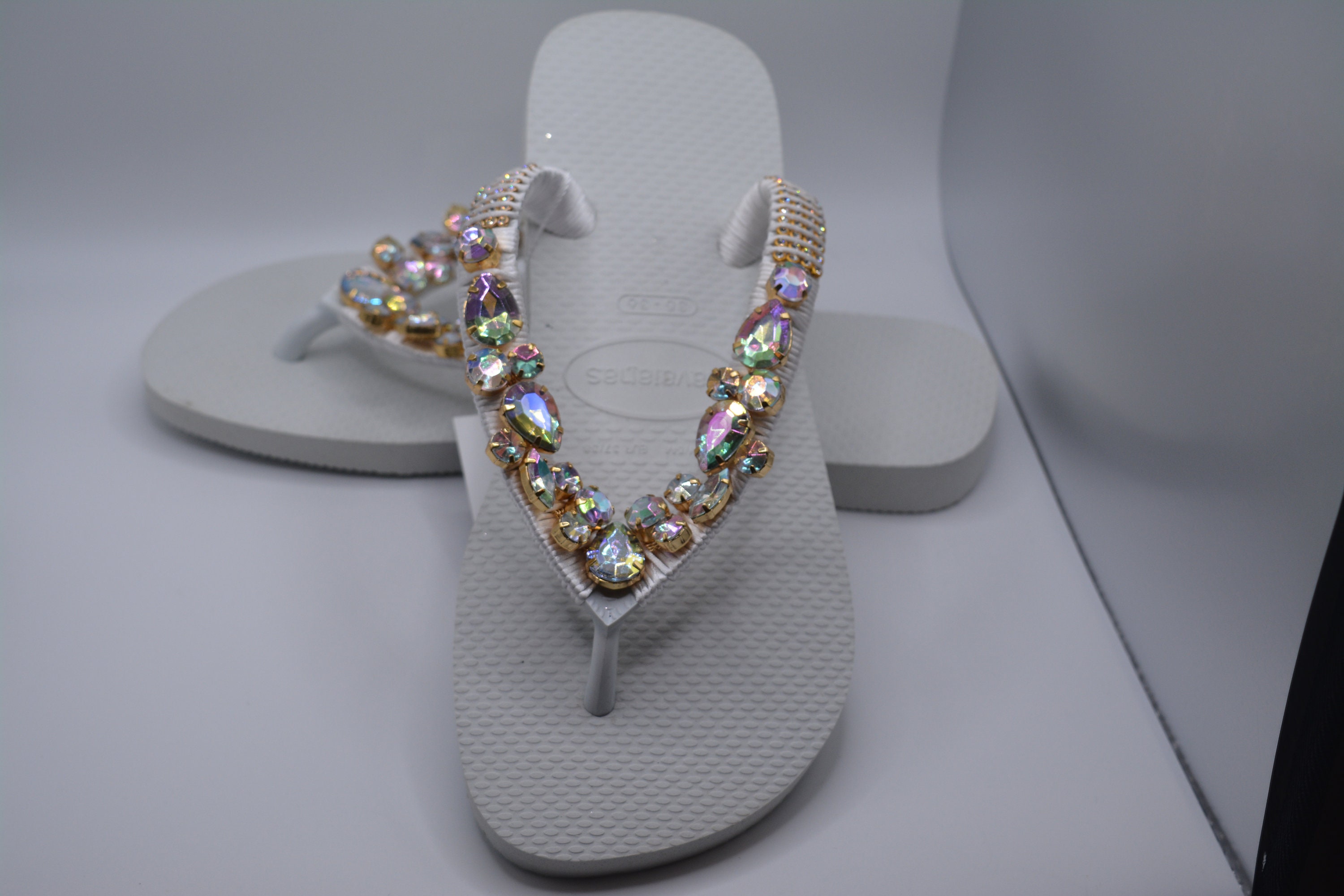 havaianas with gem
