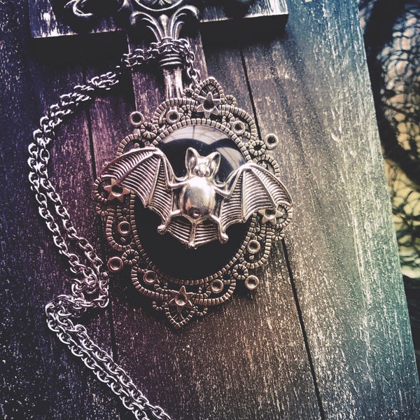Gothic Vampire Bat Necklace Goth Punk Halloween