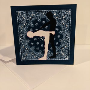 Código de pañuelo azul marino en blanco Tarjetas de felicitación