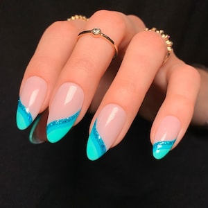 MIA Reusable Press On Nails • Ombre Teal Abstract Swirl Side French Nails