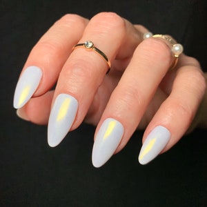 GRACE Reusable Press On Nails • White and Gold Chrome Nails