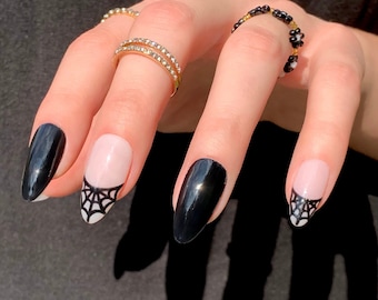 CHARLOTTE Herbruikbare pers op nagels • Zwarte en spinnenweb Franse nagels