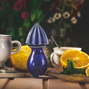 Ceramic Citrus Juicer | in many colors | Hand press | handmade lemon squeezer | with practical cord for hanging | Citrus press