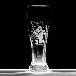 Wheat beer glass with fireman in flames engraving | engraved beer glasses | for volunteer and professional firefighters | everyday heroes