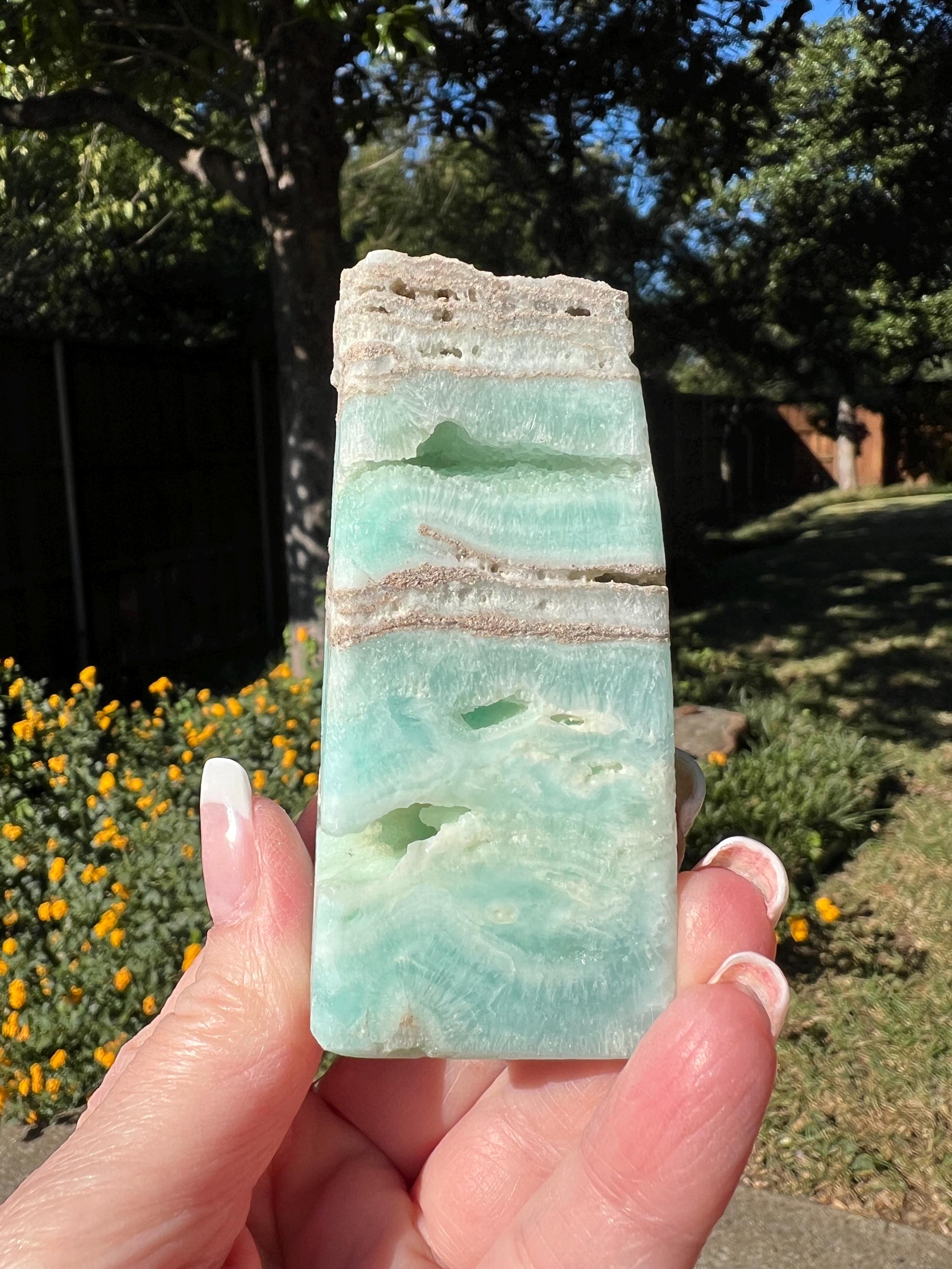 ブルーアラゴナイトラフタワー、3.1インチ、新品、クリスタル