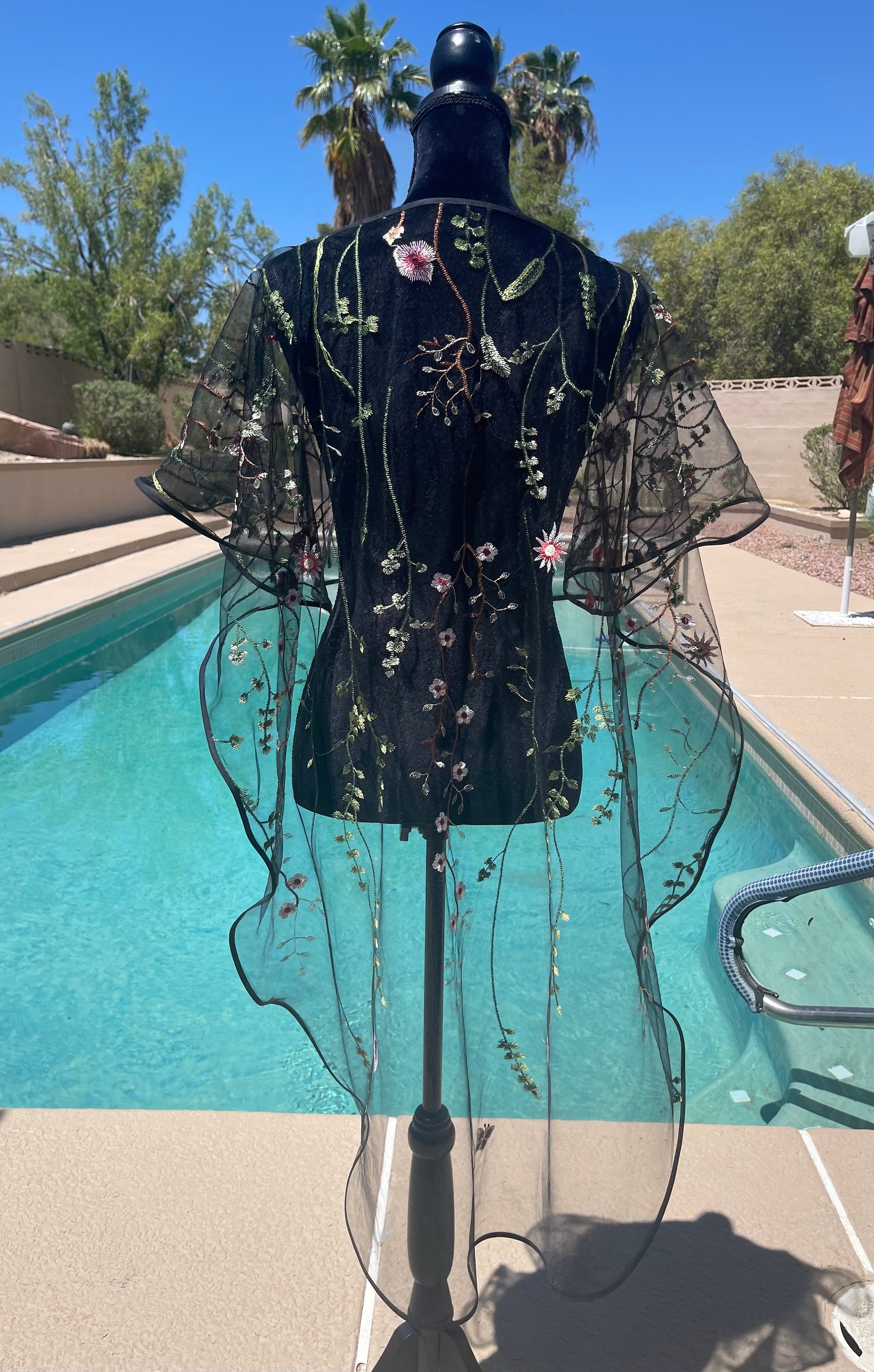 Designer Wedding Capelet Elegant Cape Cover up Embroidered Tulle Floral Bolero Shawl for Dress