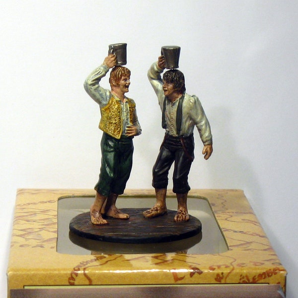 Lord of the Rings Merry & Pippin with Tankards on their heads metalen verzamelbare miniatuur Eaglemoss collectie #148 (E)
