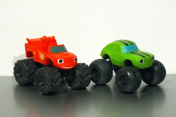 TUFF TRUCKS 2 X Micro Monster Trucks Set A Vintage Miniature 