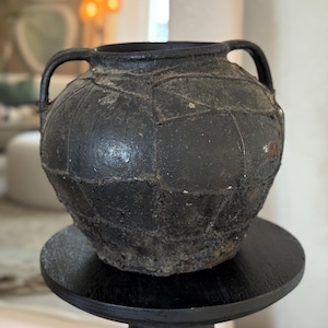 Black Vintage Vessel