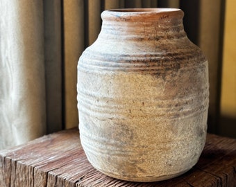 Distress vase