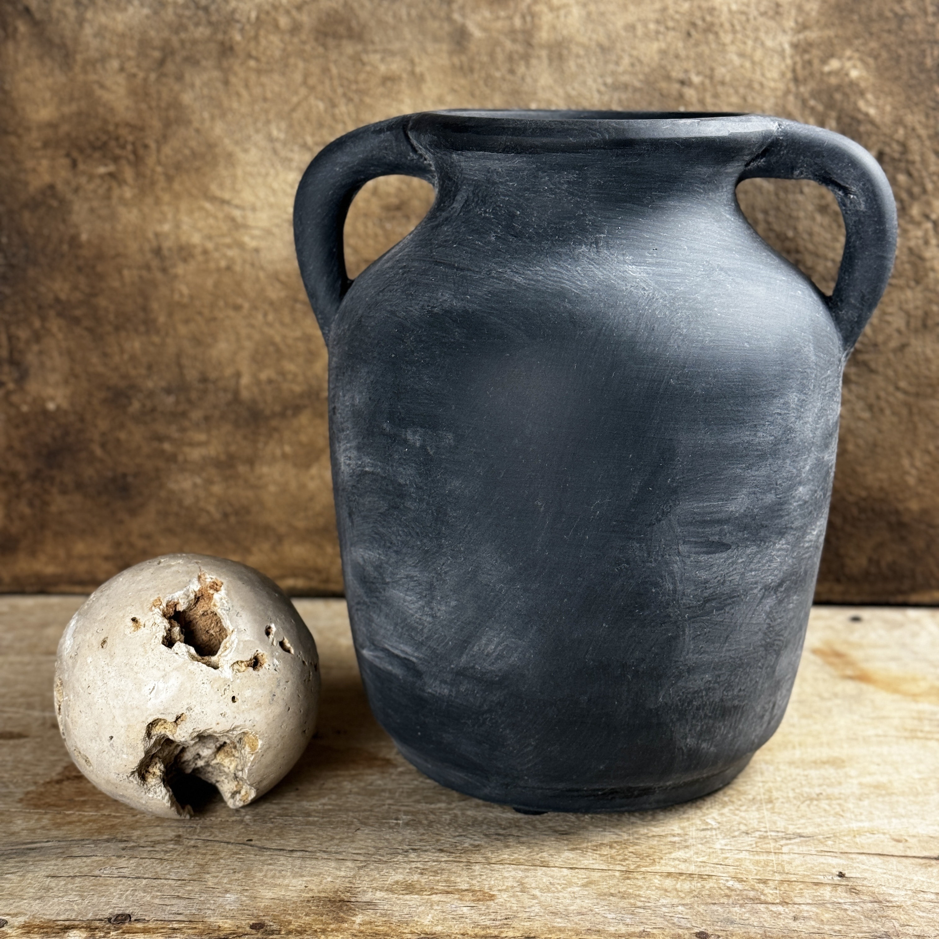 ブラックテクスチャー花瓶 - Etsy 日本