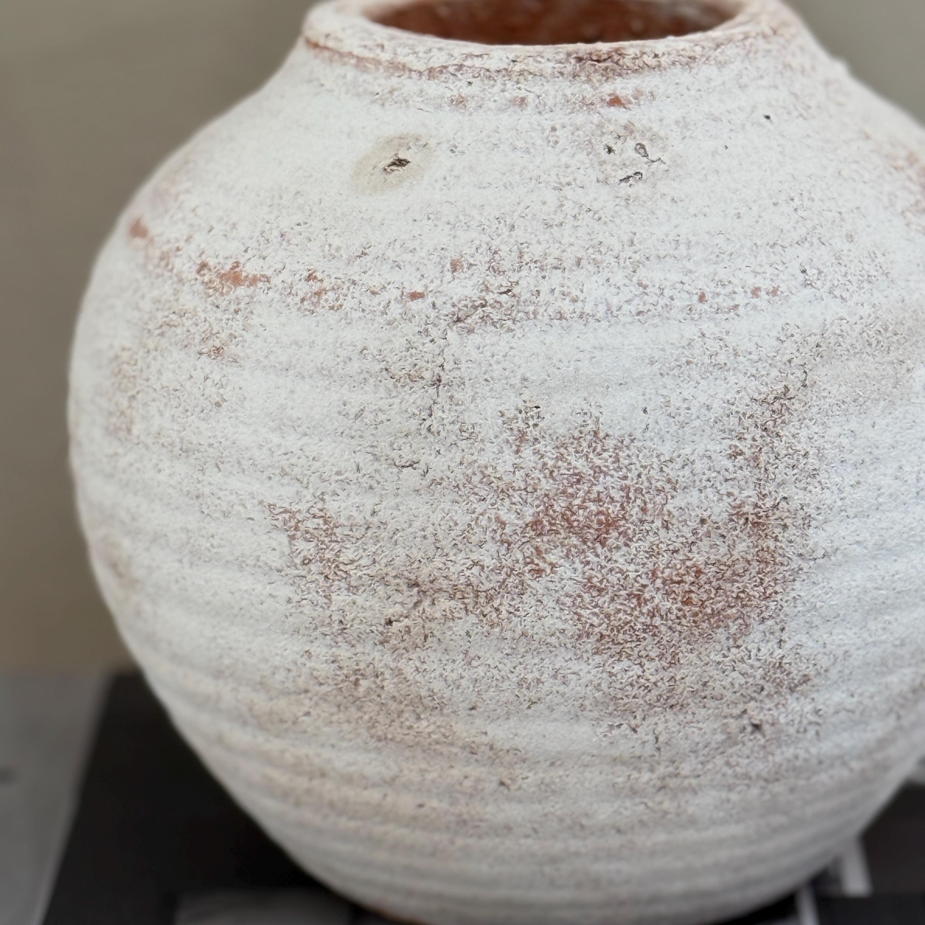 白いテクスチャーの花瓶 - Etsy 日本