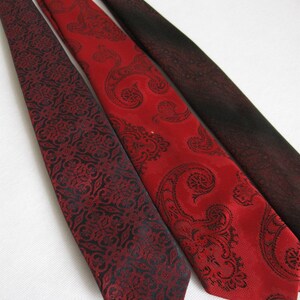 70&#39;s neckties