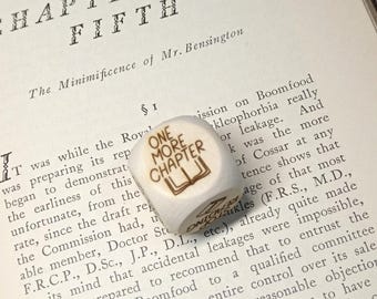 Reading Decision Dice - Literary Gifts for Book Lovers, Reading Enthusiasts, Book Worms, Book Reader Decision Maker