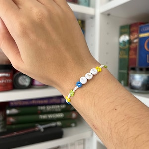Kpop TXT Fandom Seed Beads Flower Bracelet | lilacflowersshop