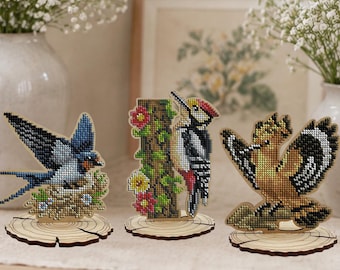 Bird Bead Embroidery Kits on Wood, Hoopoe Swallow Woodpecker Gift Set