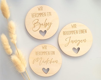 We're having a baby! / Girl / Boy wooden sign with heart – loving pregnancy announcement – natural decoration for family photos