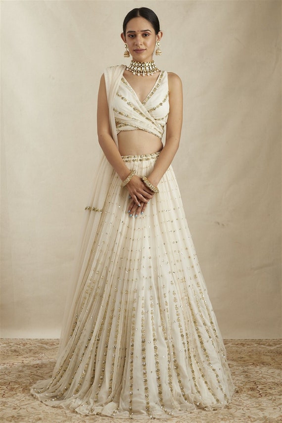 Indian Ethnic Wear Online Store | Indian wedding dress, Indian reception  dress, Best indian wedding dresses