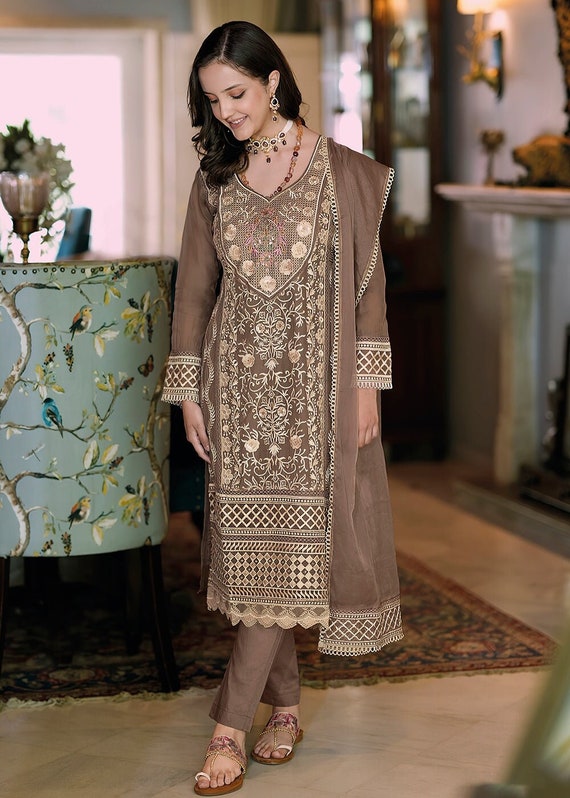 Satin - Pakistani - Salwar Kameez: Buy Designer Indian Suits for Women  Online | Utsav Fashion