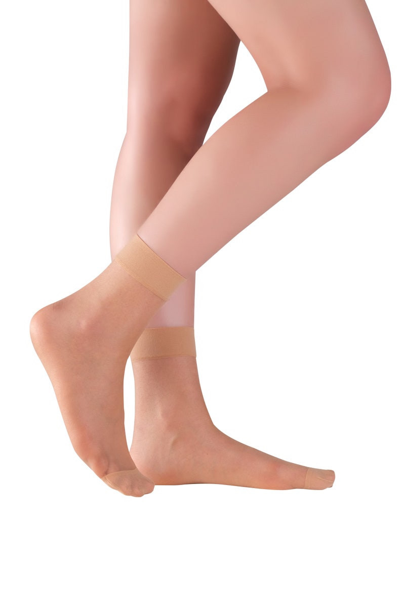 Elyfer 10 Pairs Women's Ankle High Sheer Socks, Socks in Gift Box With