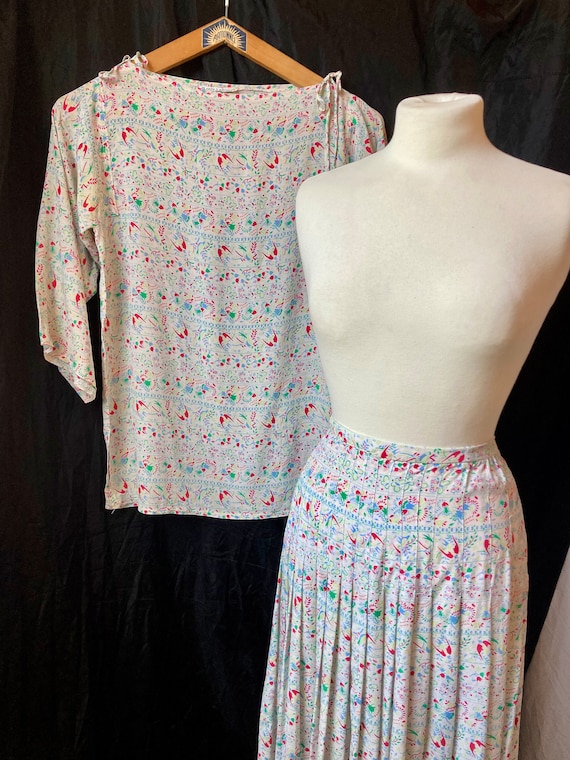 Vintage silk  1990s Guy Laroche Paris two piece s… - image 1