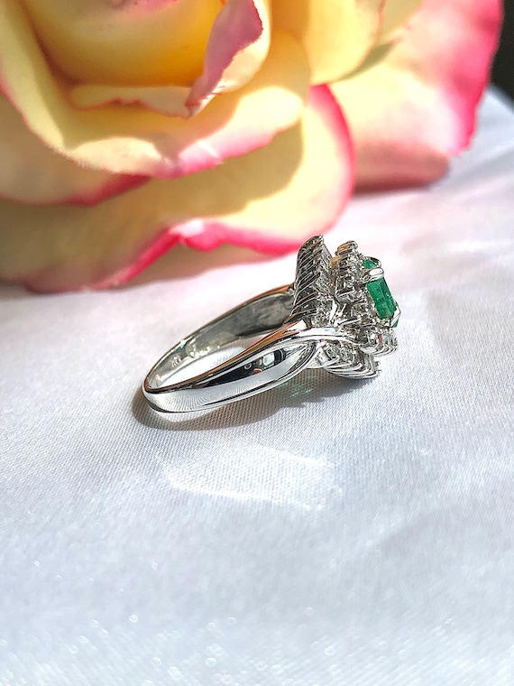 14KT White Gold Emerald and Diamond Ring - image 2