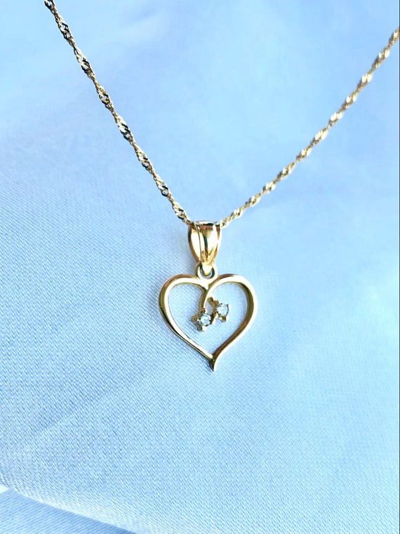 10Kt Yellow Gold Diamond Heart Necklace