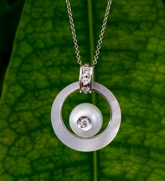 14Kt White Gold Pearl Diamond and Mother of Pearl 