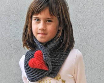 Crochet Pattern Scarf, PDF, Wool Scarf, Snood Scarf, Valentines Gift, Neck Warmer, Heart Scarf, Love Gift, Gift for Boyfriend