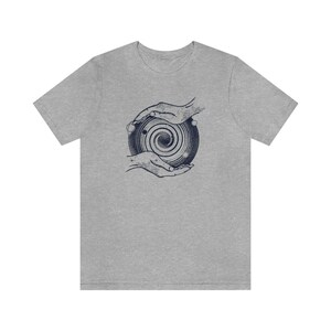 Universe In Hands Tshirt Bild 9