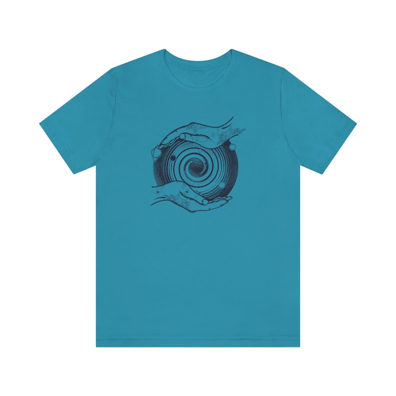 Universe In Hands Tshirt Bild 2