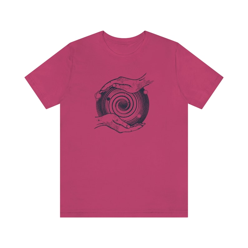 Universe In Hands Tshirt Bild 3