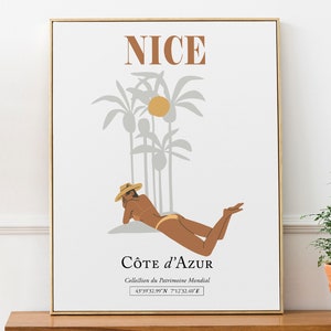 Niza, Provenza, Costa Azul, Francia Mujer bajo palmeras en la puesta de sol Boho Decoración de pared Print Poster