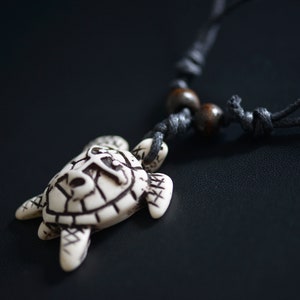 Turtle necklace-Turtle pendant-Marine turtle-Lucky charm-Jewelry for men and women-Tribal-Ethnic jewelry-Surfer-Surfer-Totem-Animal