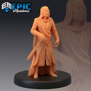 Village Landlord, Male Human - Epic Miniatures | Dungeons & Dragons | Pathfinder | Tabletop